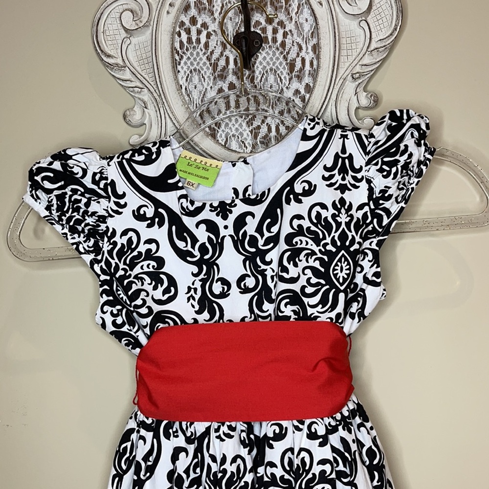 Black Demask Dress with Red Sash By LeZaMe C-17 - Picture 2 of 7